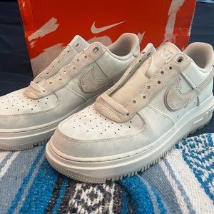 Nike Air Force 1 Luxe White